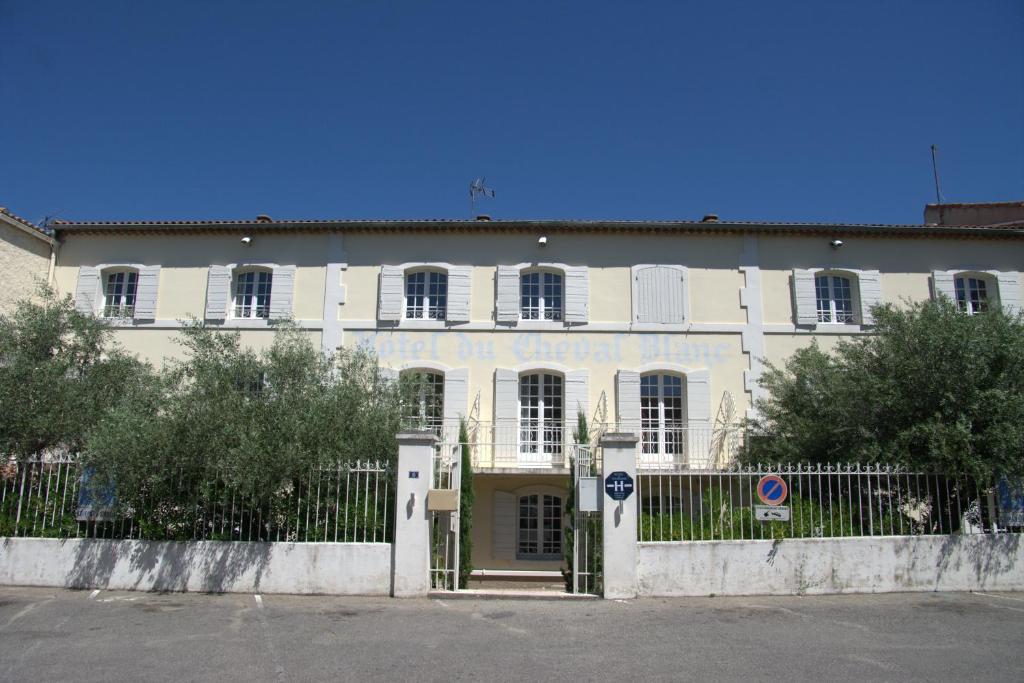 Hotel Du Cheval Blanc Saint-Rémy-de-Provence Exterior foto